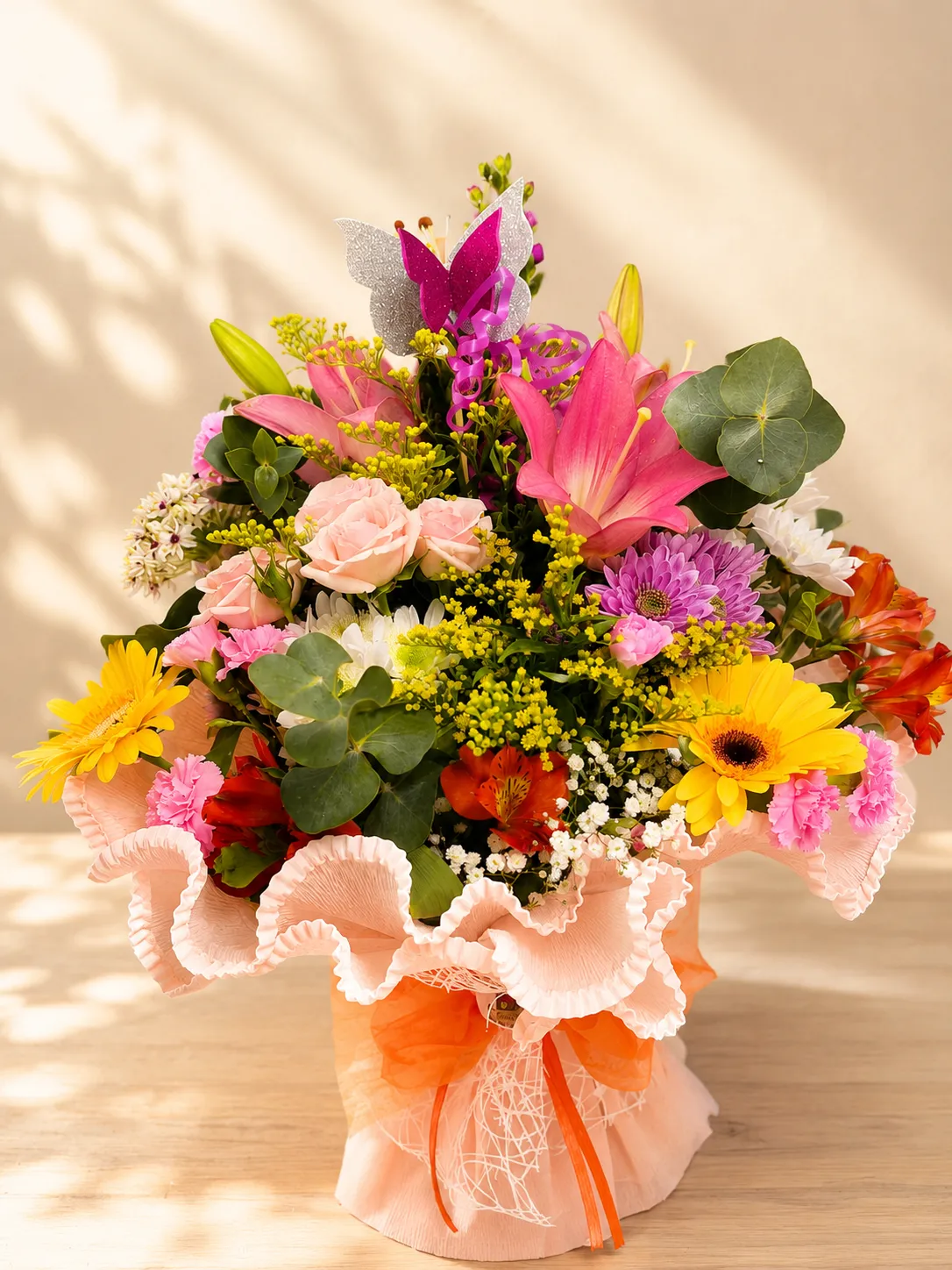 Ramo floral personalizado en tonos rosas y vivos